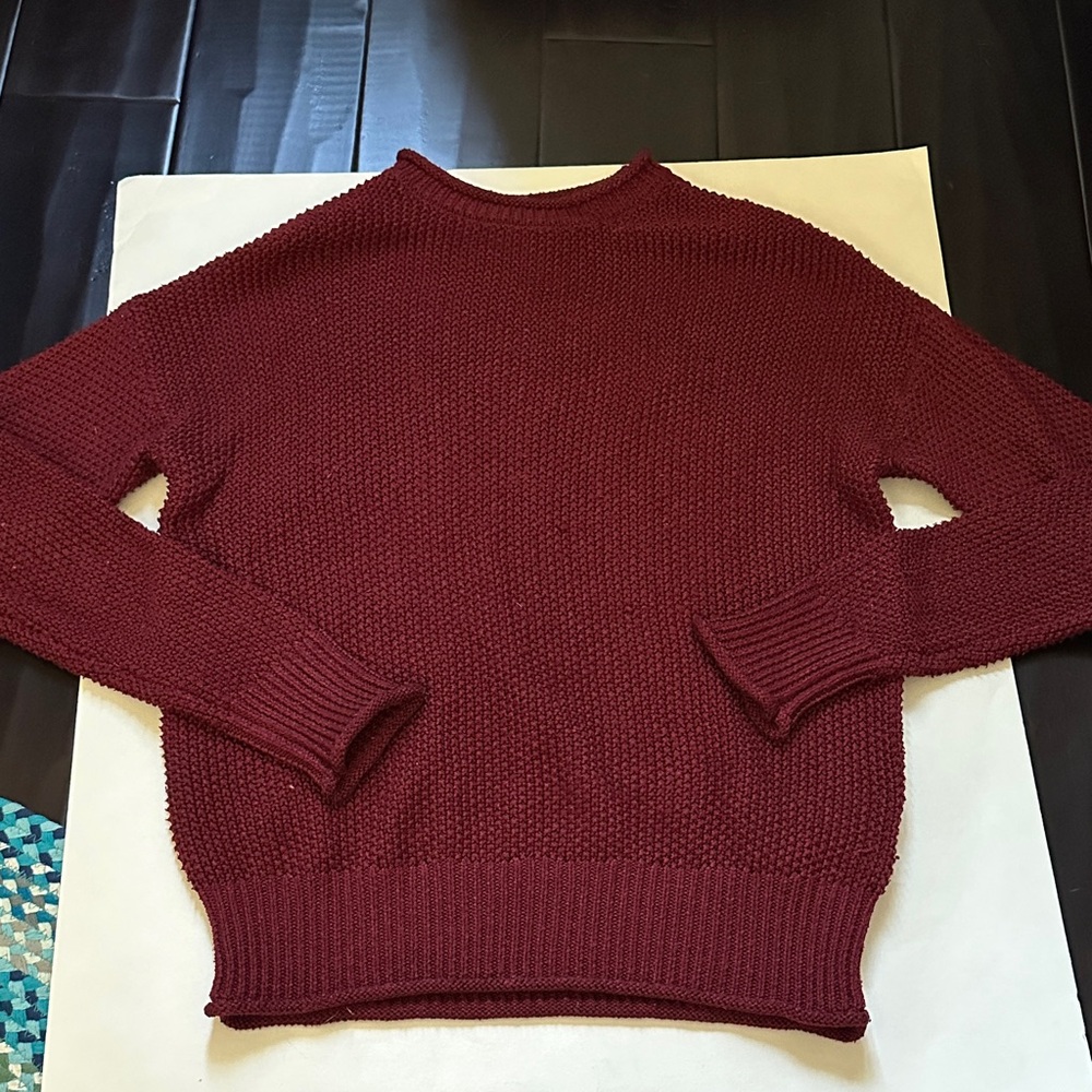 Jessica Simpson Woman’s Crewneck Red Sweater